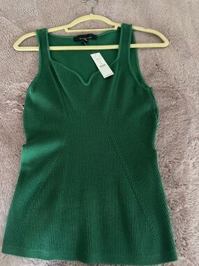White House Black Market Emerald Ribbed V-Neck Tank